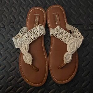 Woven Flip Flops Size 8